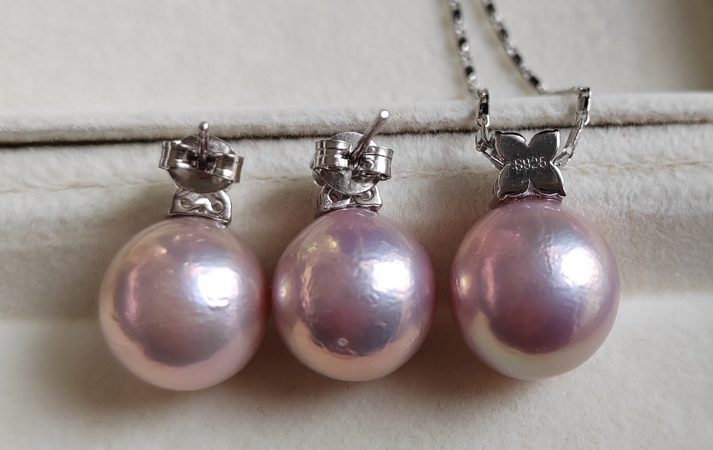 'Silver Clovers' jewelry set Genuine freshwater pearls 13-13.4mm