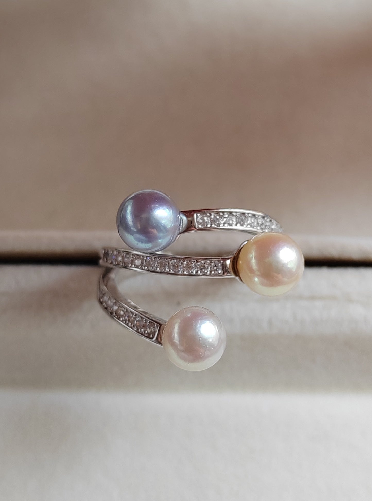 6.2-6.4mm Genuine Japanese akoya pearls triple beauty Ring