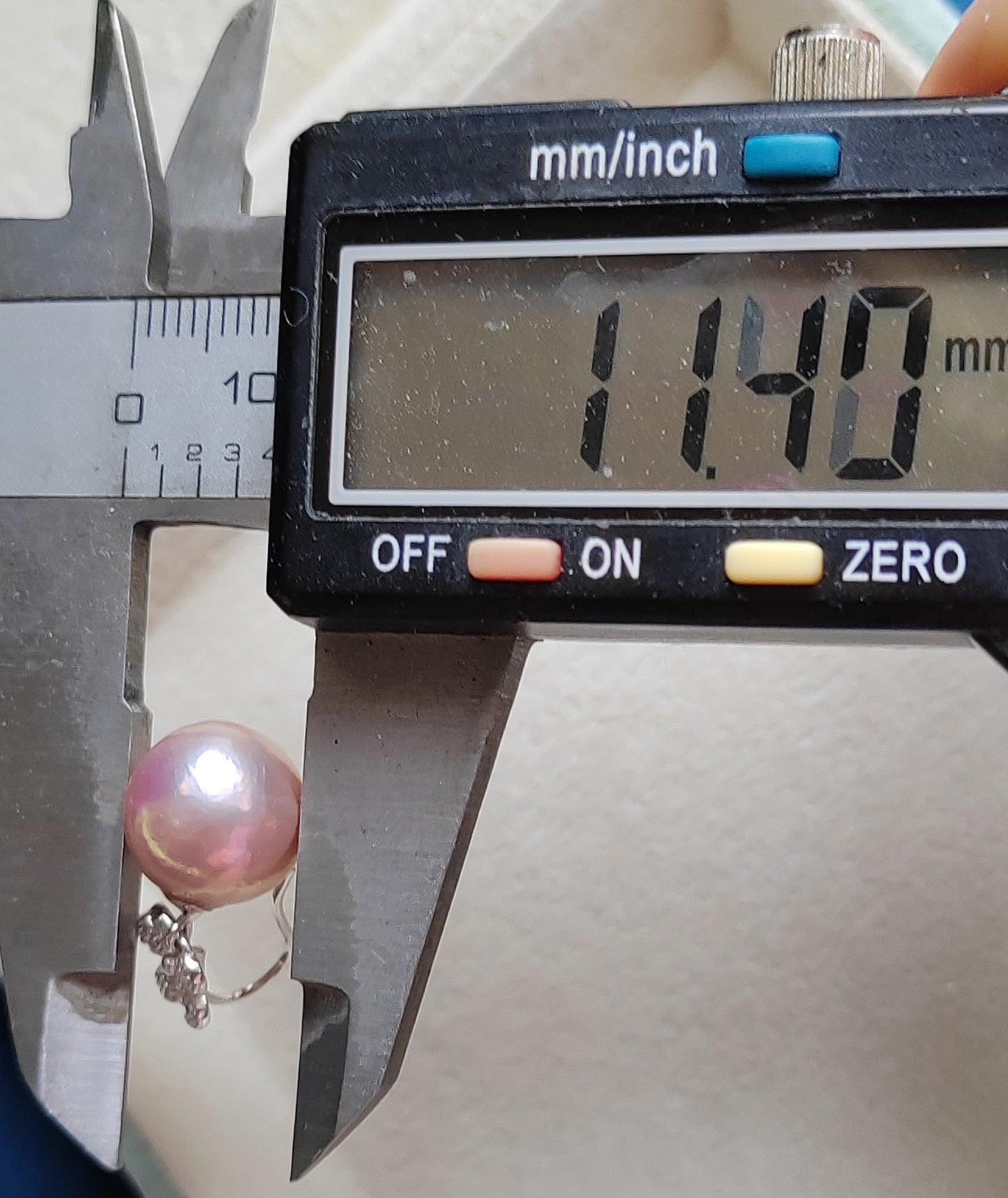 11.4mm Genuine freshwater pearls 'Flowers' earrings