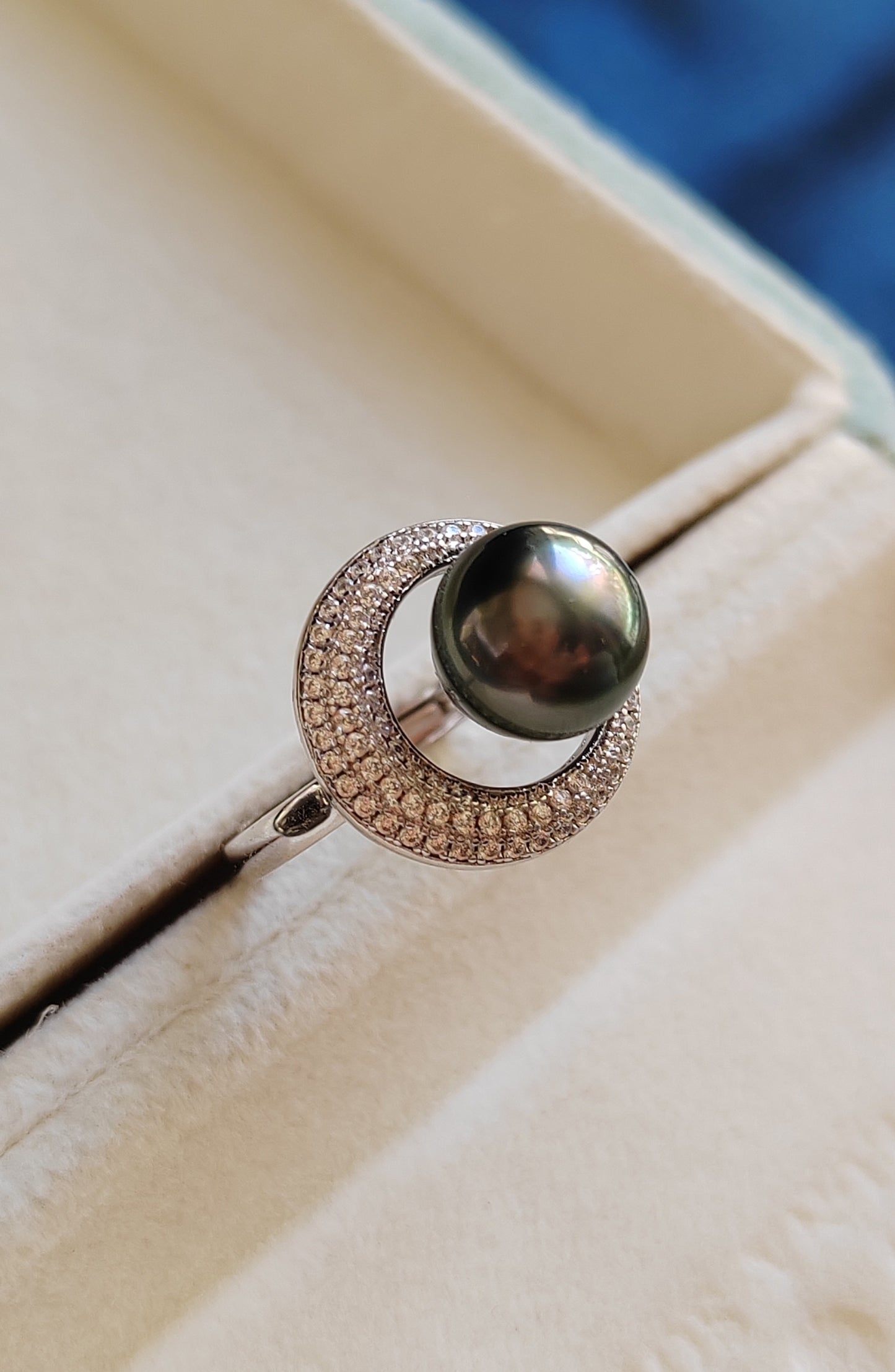 'Moon' ring genuine tahitian pearl 9.4mm