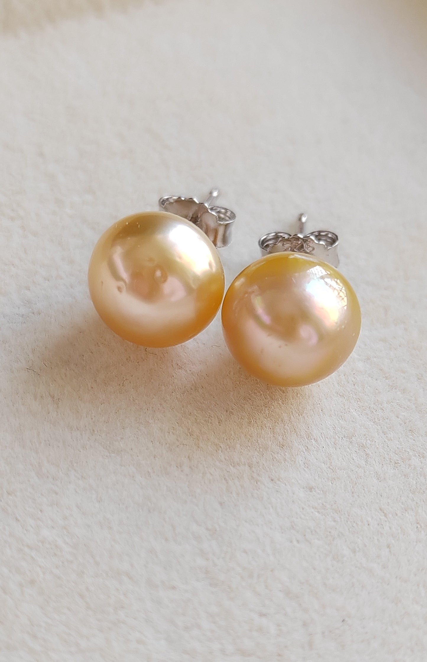 9.9mm Genuine golden south sea pearls Essential earrings studs