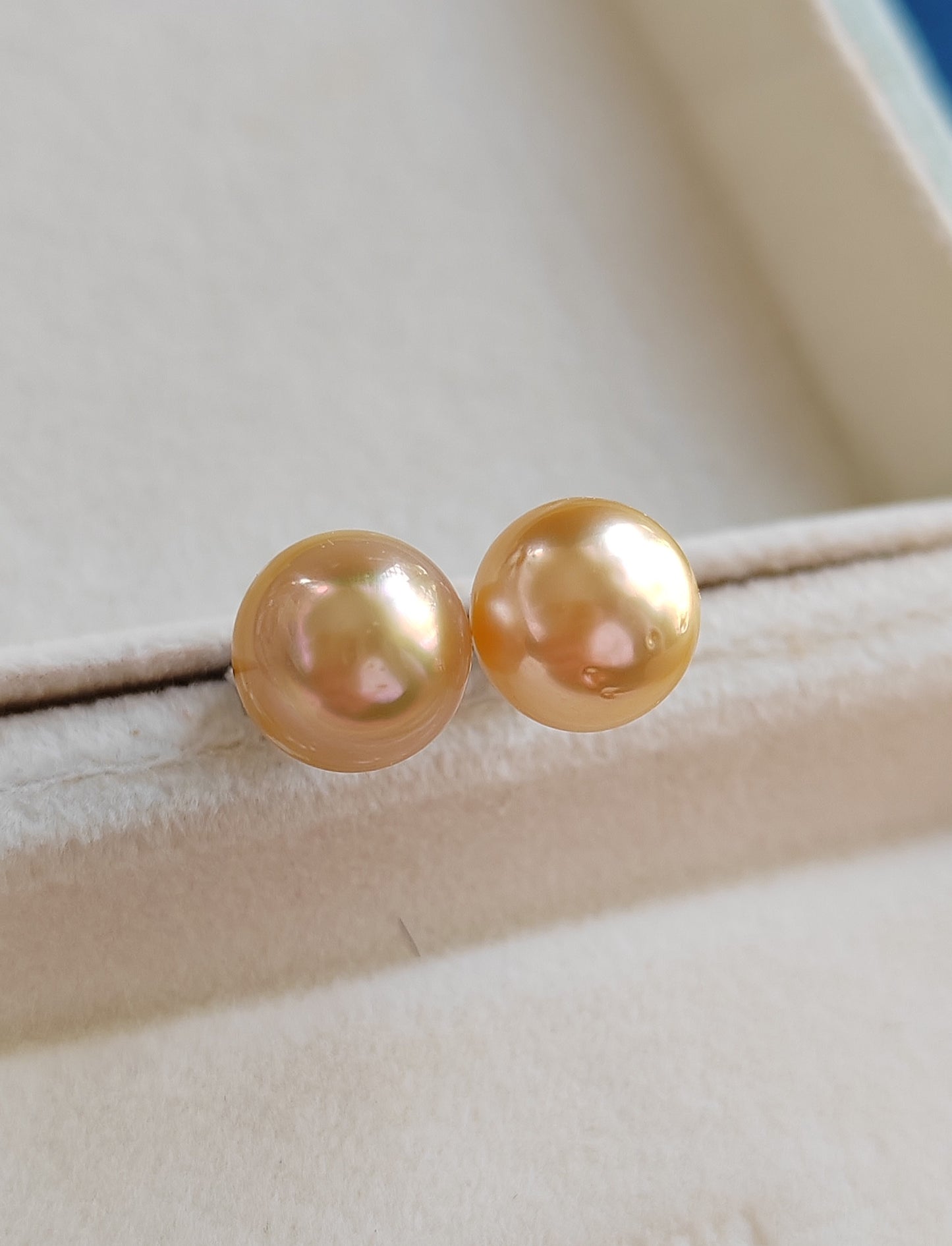 9.9mm Genuine golden south sea pearls Essential earrings studs