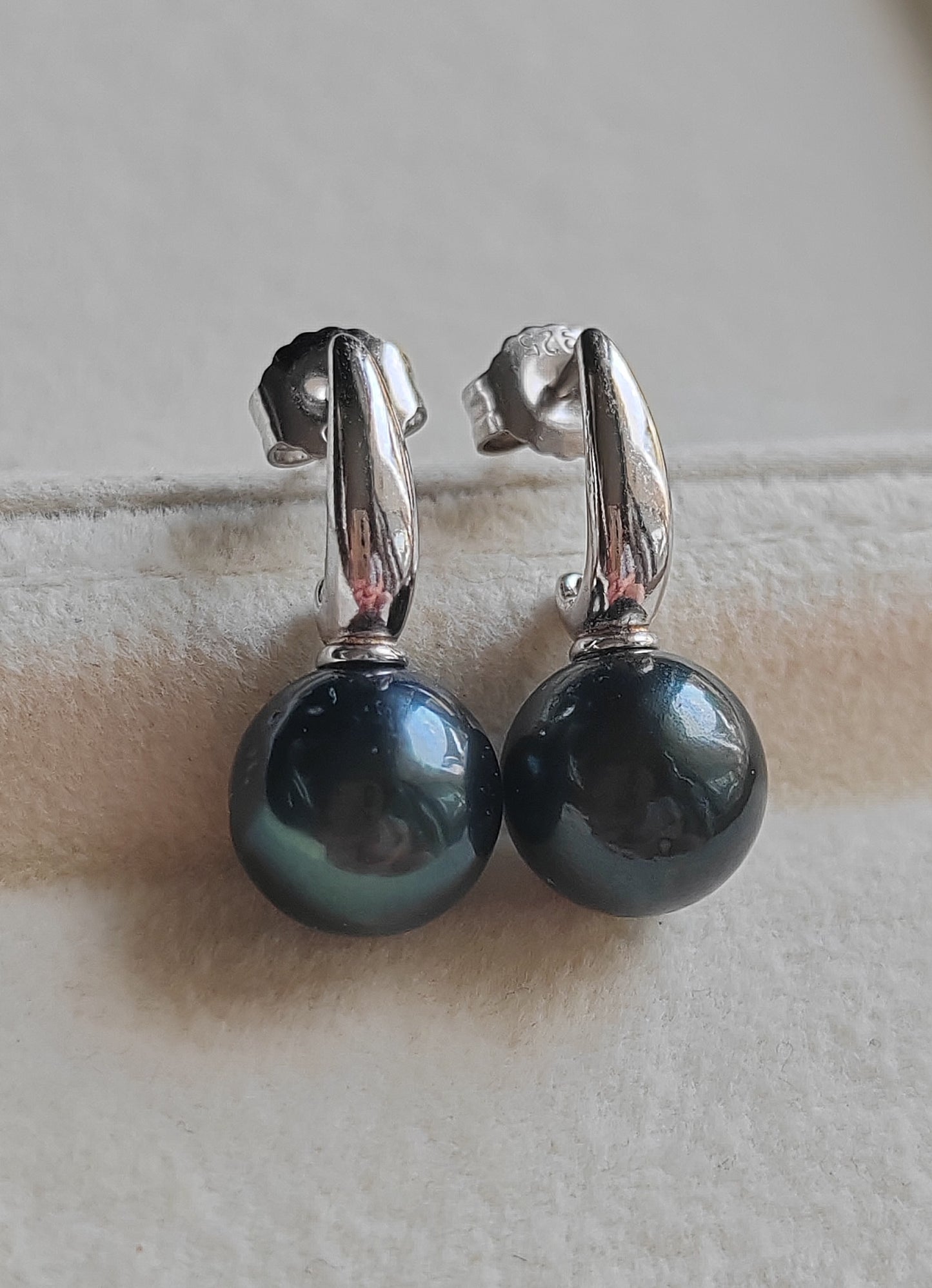 9.9mm Genuine tahitian south sea pearls round classic earrings sterling silver