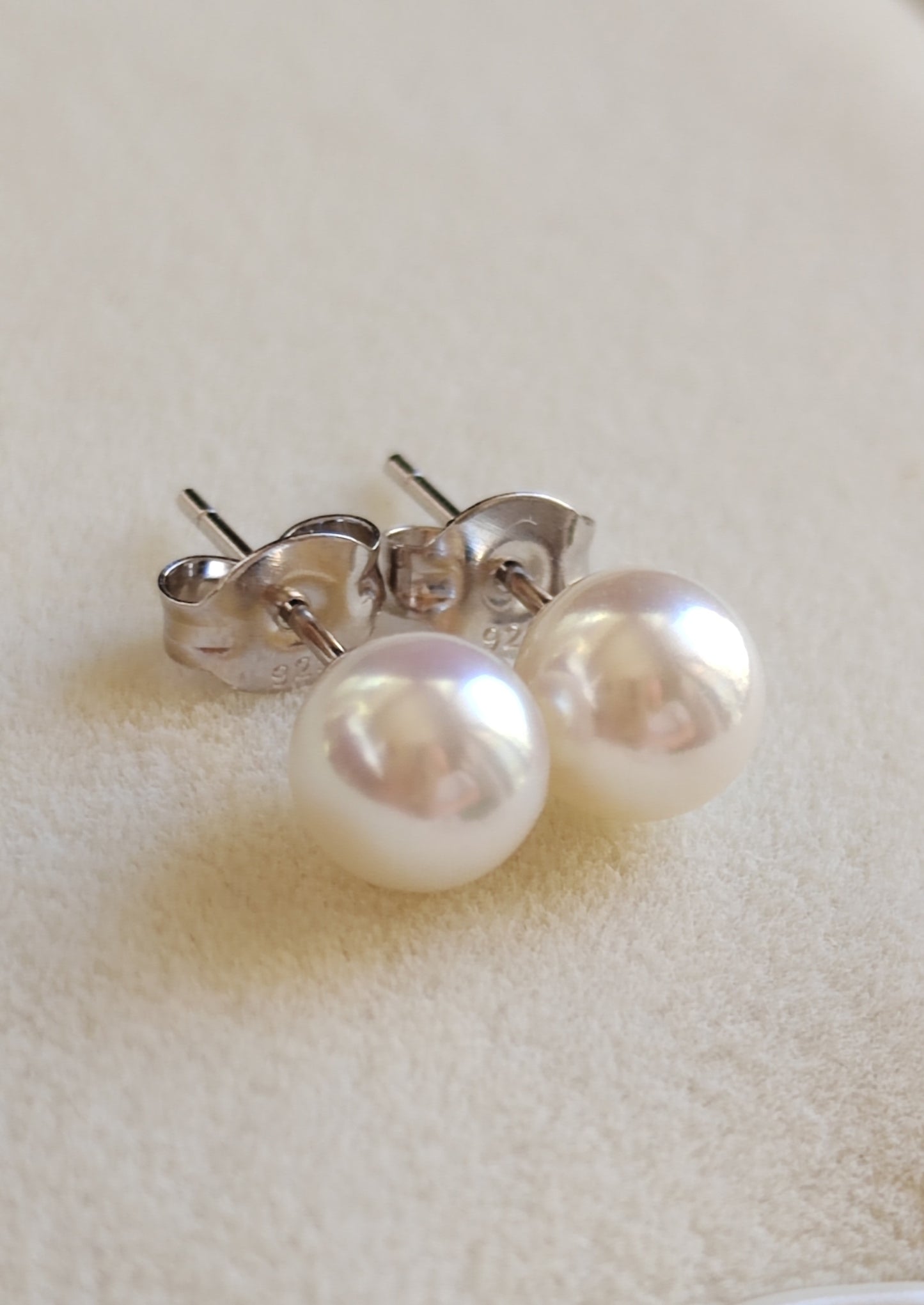 6-6.5mm Genuine Akoya pearls Essential earrings studs