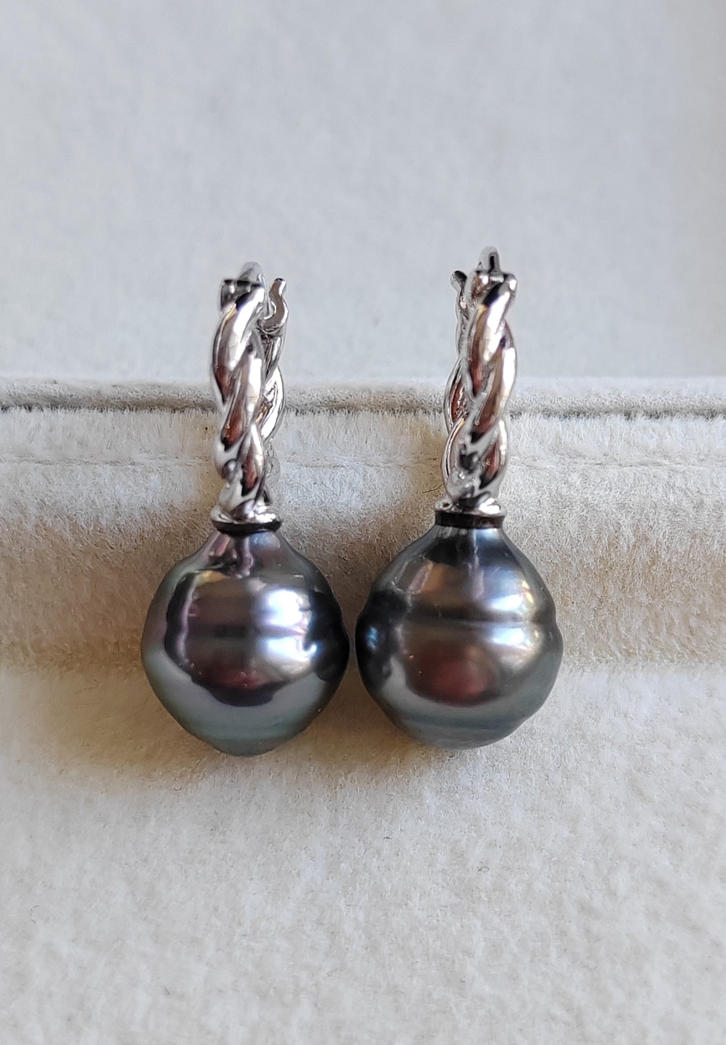 10.5mm Genuine tahitian south sea pearls simple hoops earrings