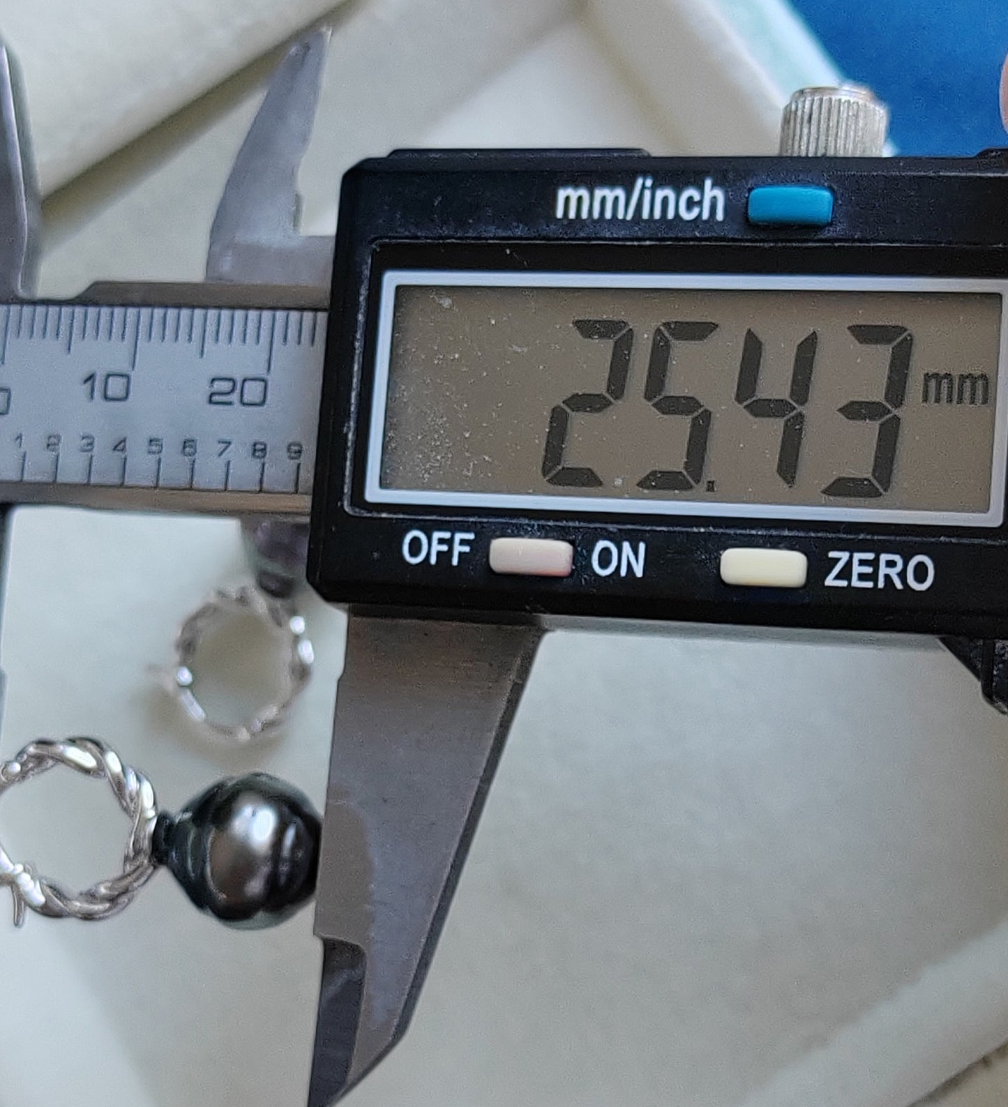 10.5mm Genuine tahitian south sea pearls simple hoops earrings