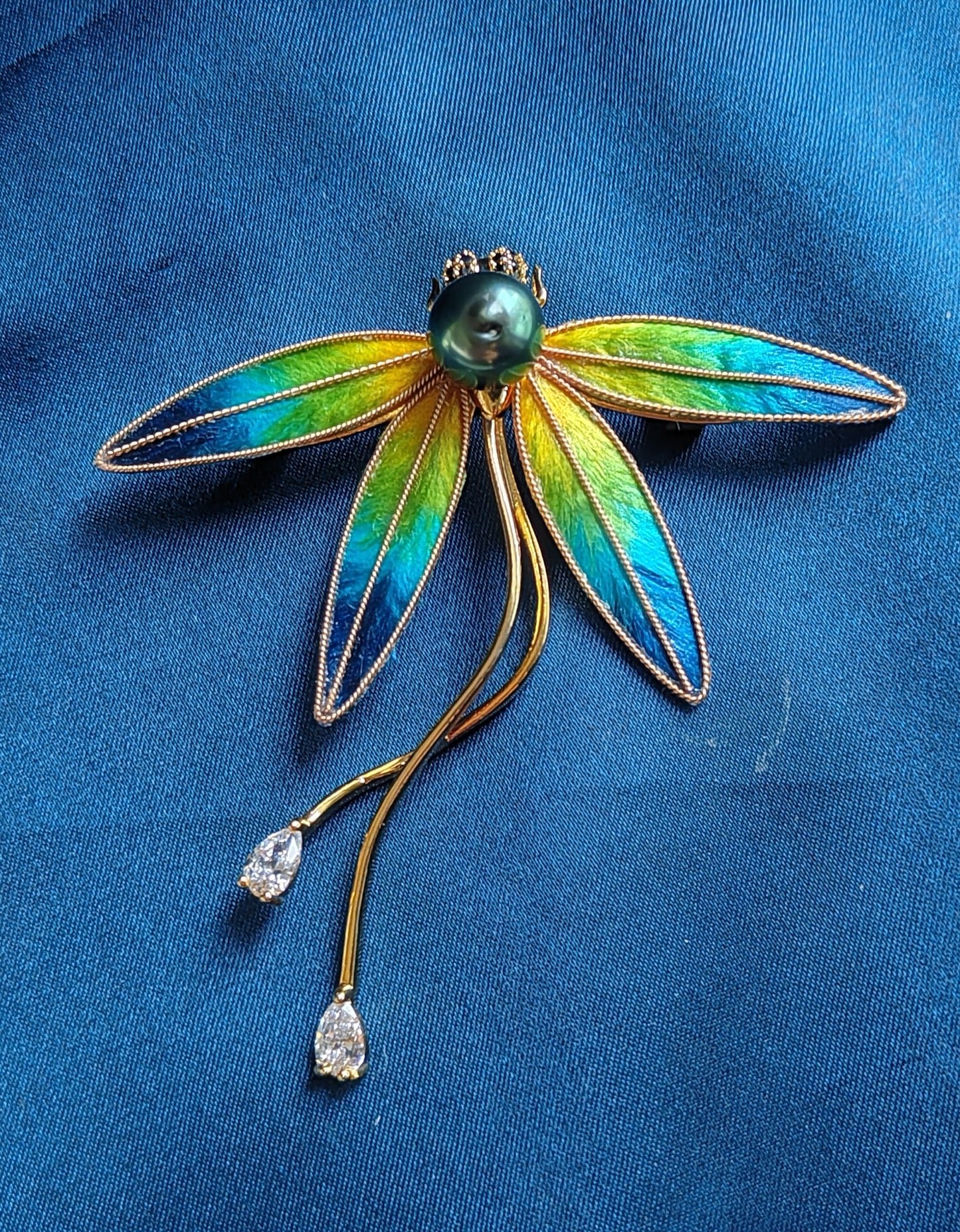 'Dragonfly' Genuine Tahitian sea pearl 9.3mm brooch