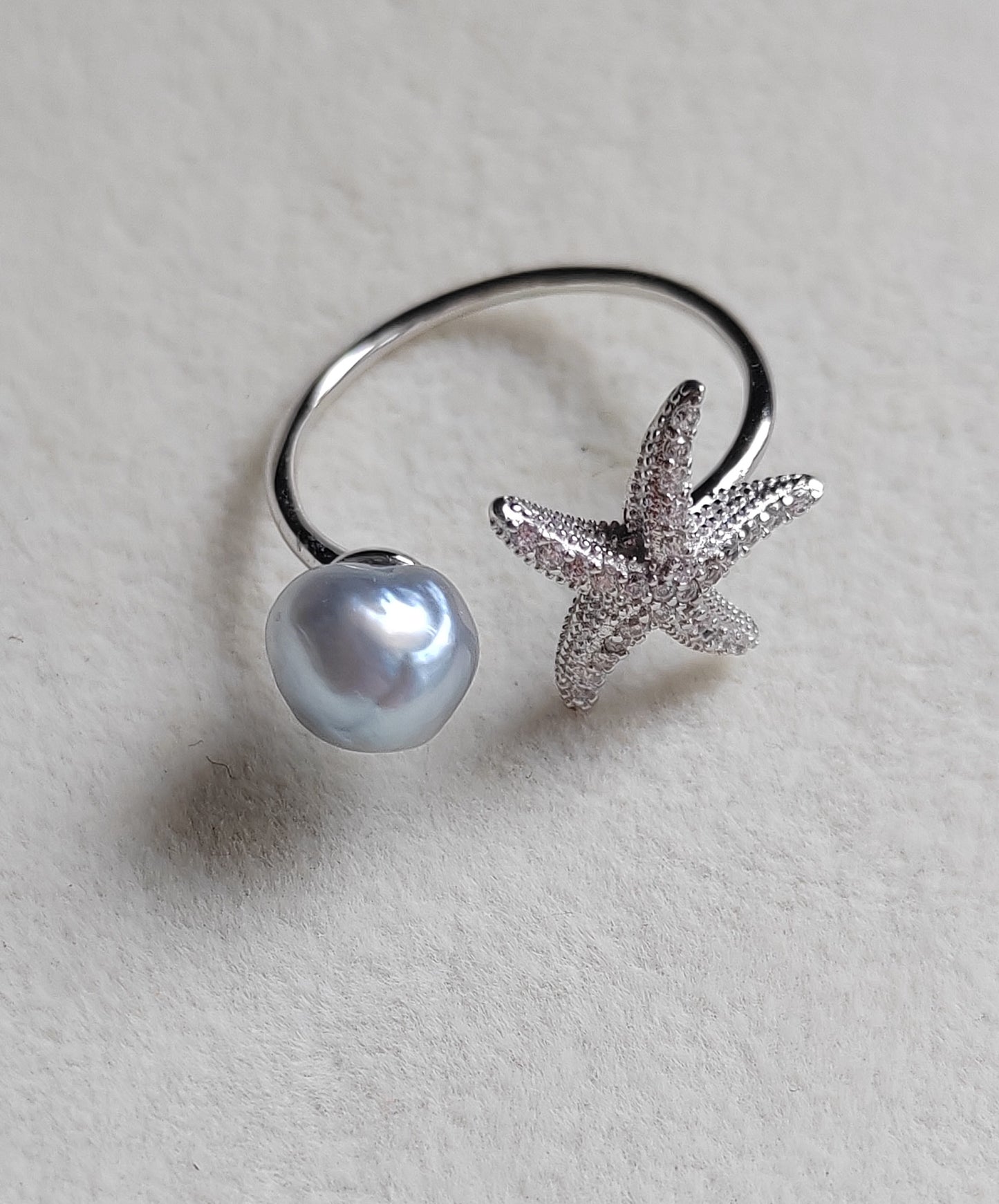 'Little star' ring genuine Keshi south Sea white pearl 6.9x7.4mm
