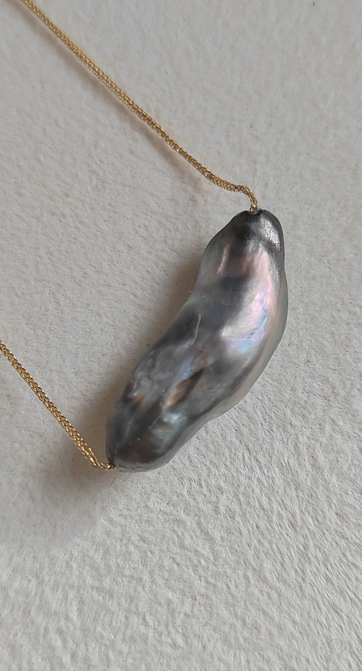 'Mermaid' 18k gold solitaire necklace Genuine Keshi Tahitian south sea pearl 9.6x25.3mm 'Wild'