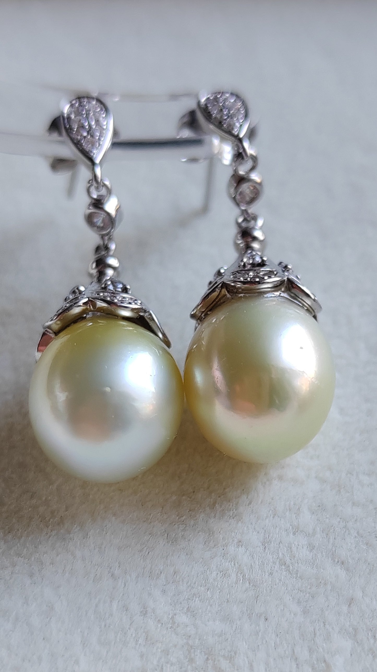 10.7mm Genuine south sea pearls elegant earrings silver