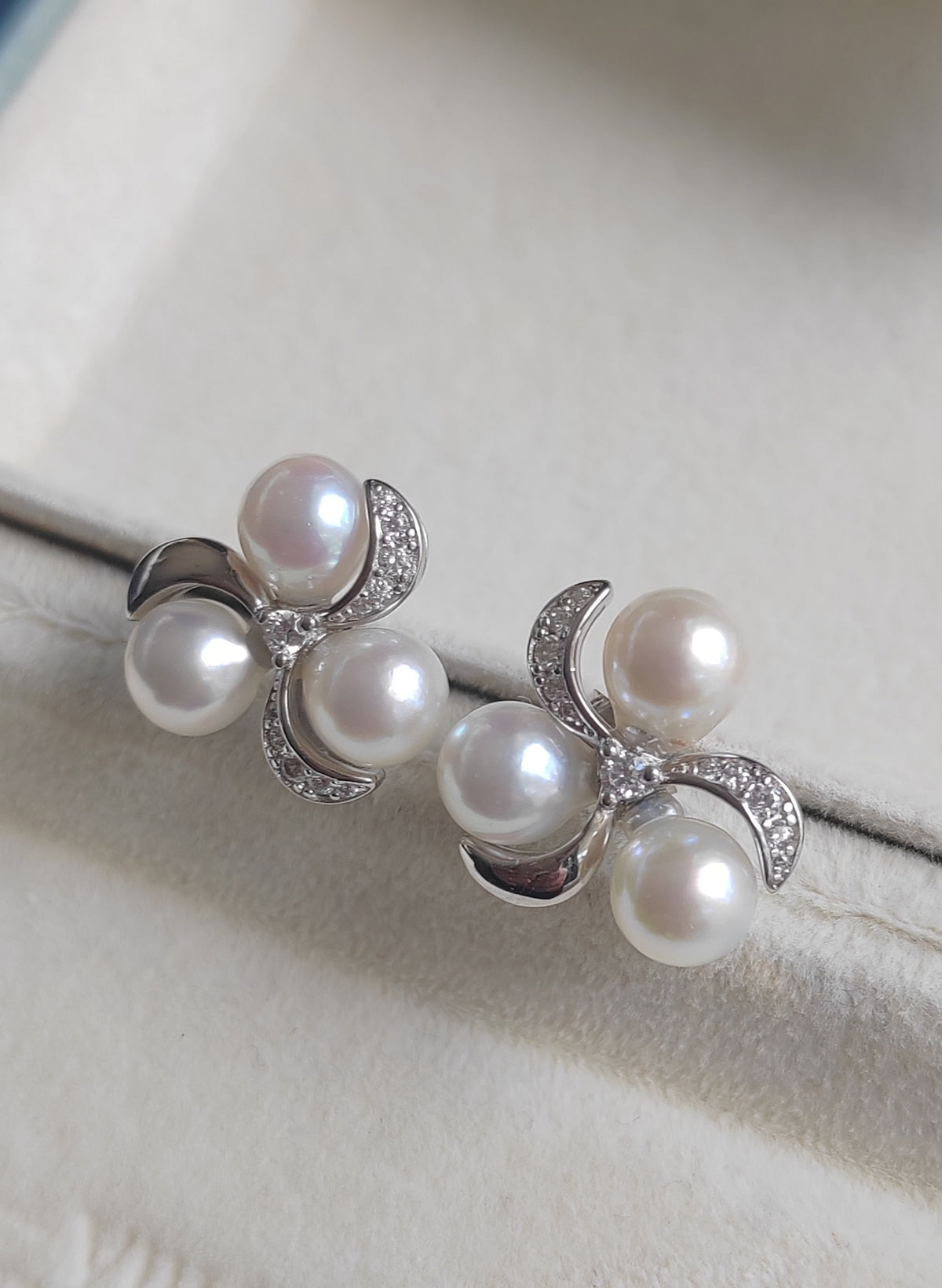 'Pinwheel flowers' Earring genuine Japanese akoya pearls 6.2-6.4mm