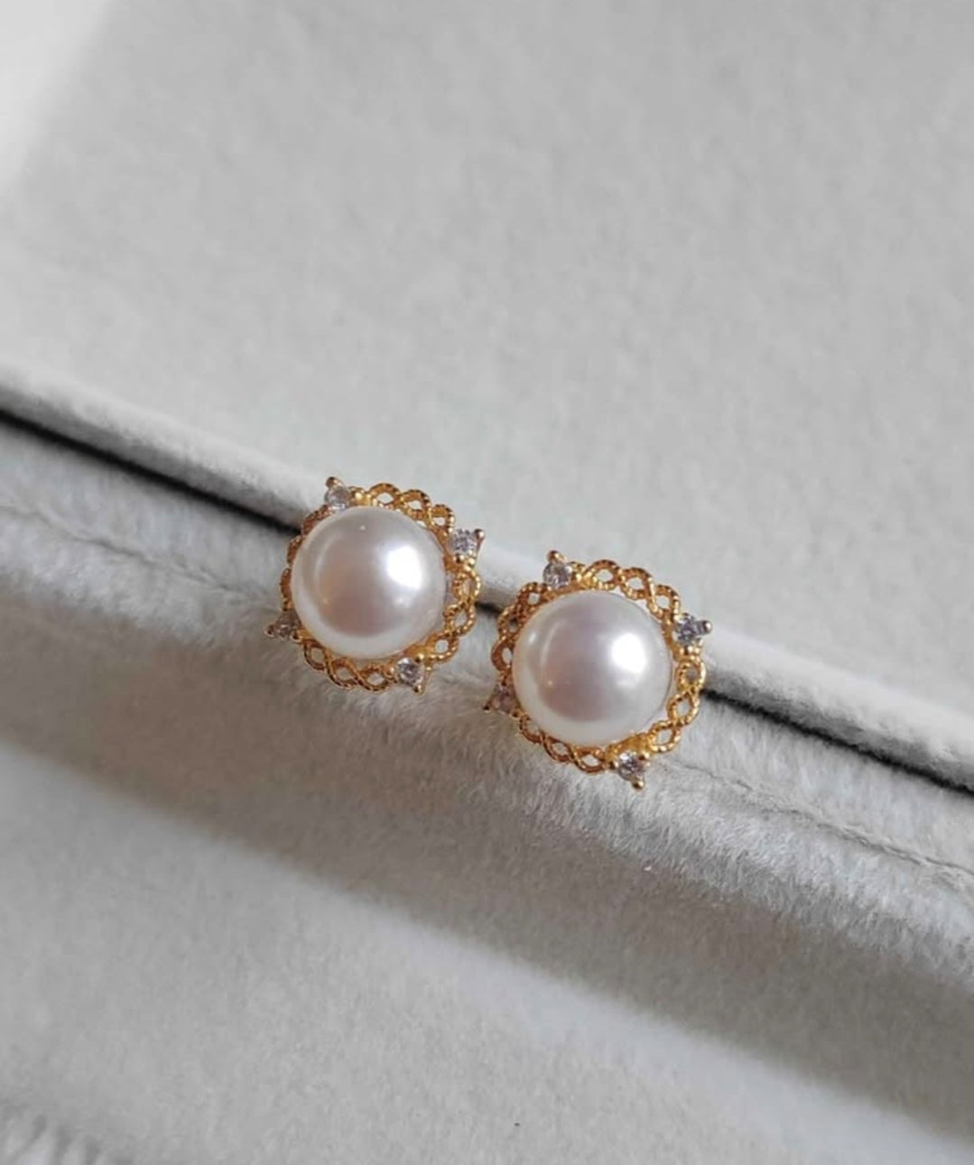 6.4mm Genuine akoya saltwater pearls earrings