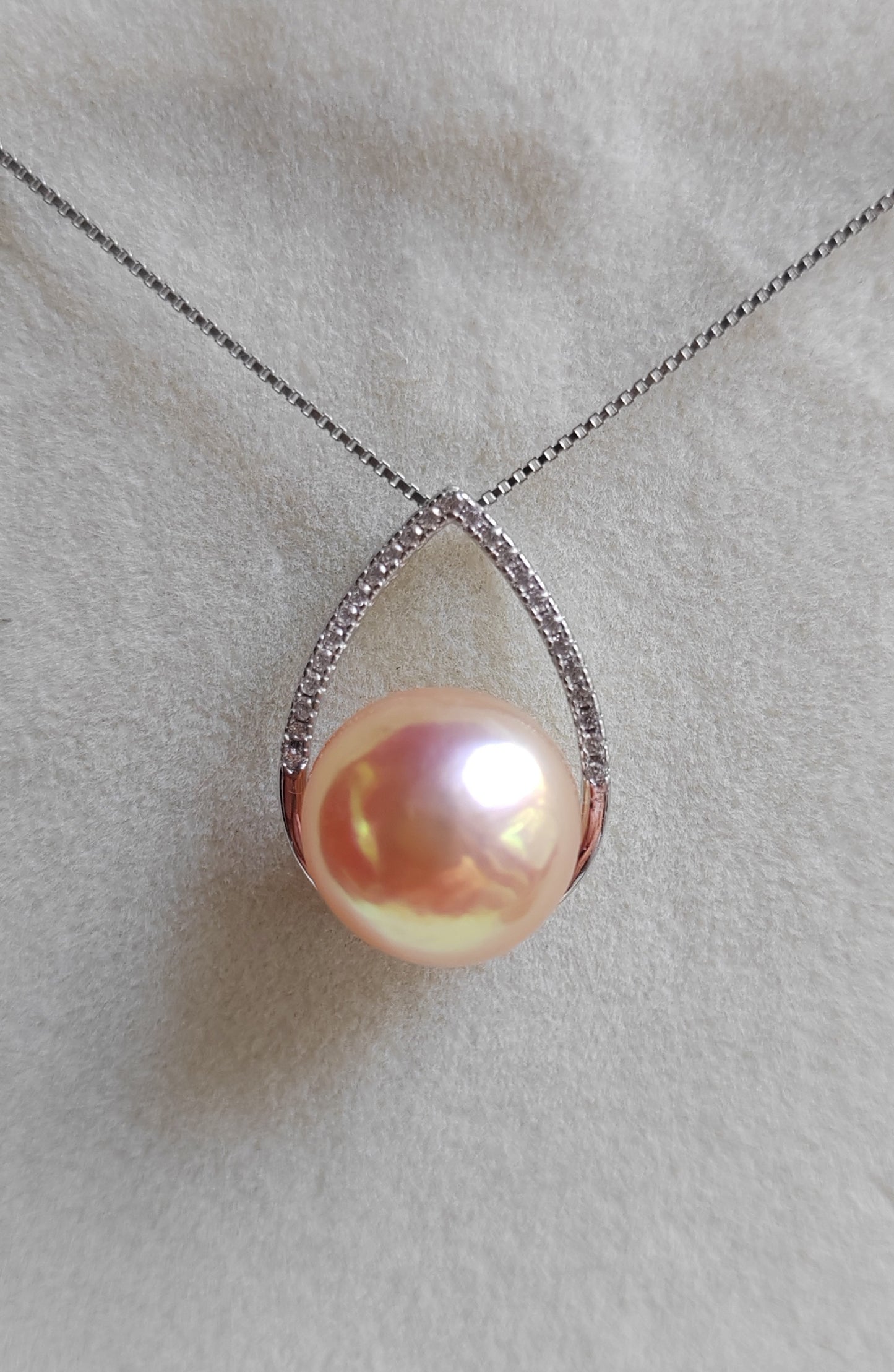 12mm Genuine freshwater pearl classic necklace Peach