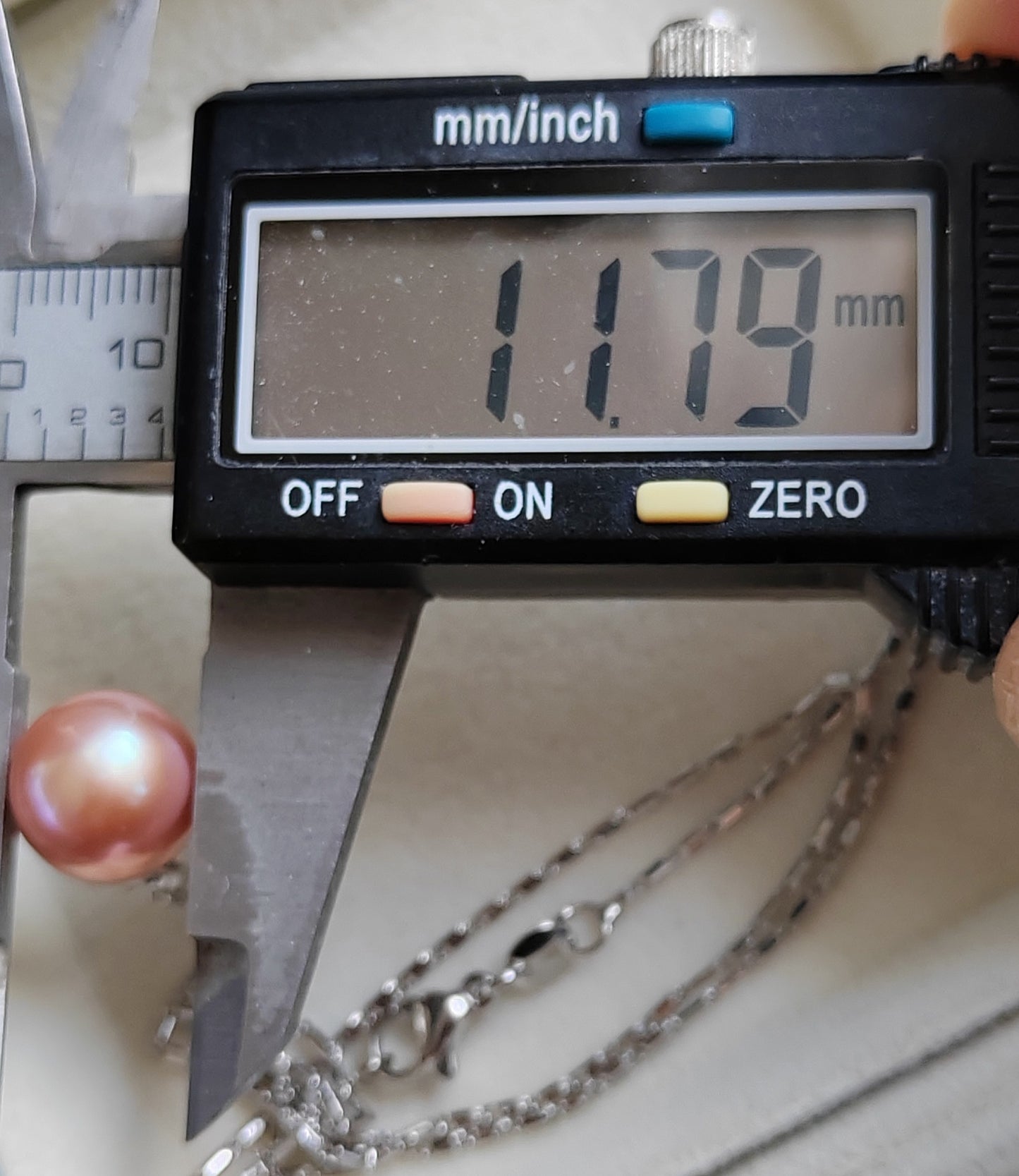 'Chocolate' pendant genuine freshwater pearl 11.7mm