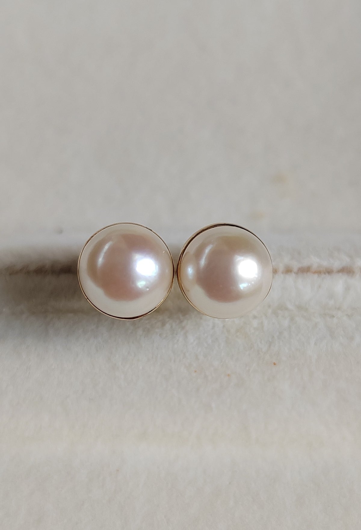 10k gold earrings genuine Japanese akoya pearls round 7mm