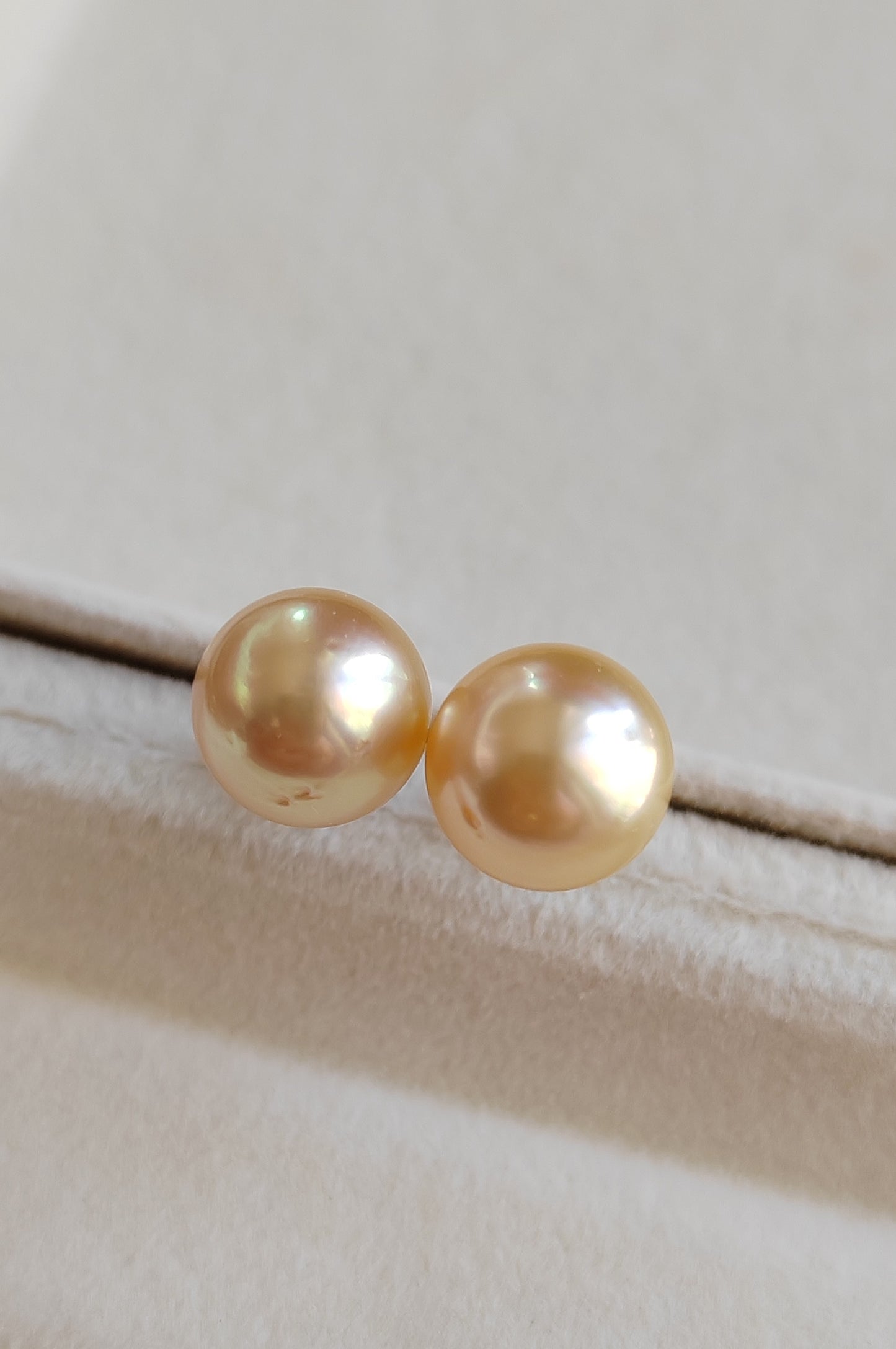 9.2mm Genuine golden south sea pearls Essential earrings studs