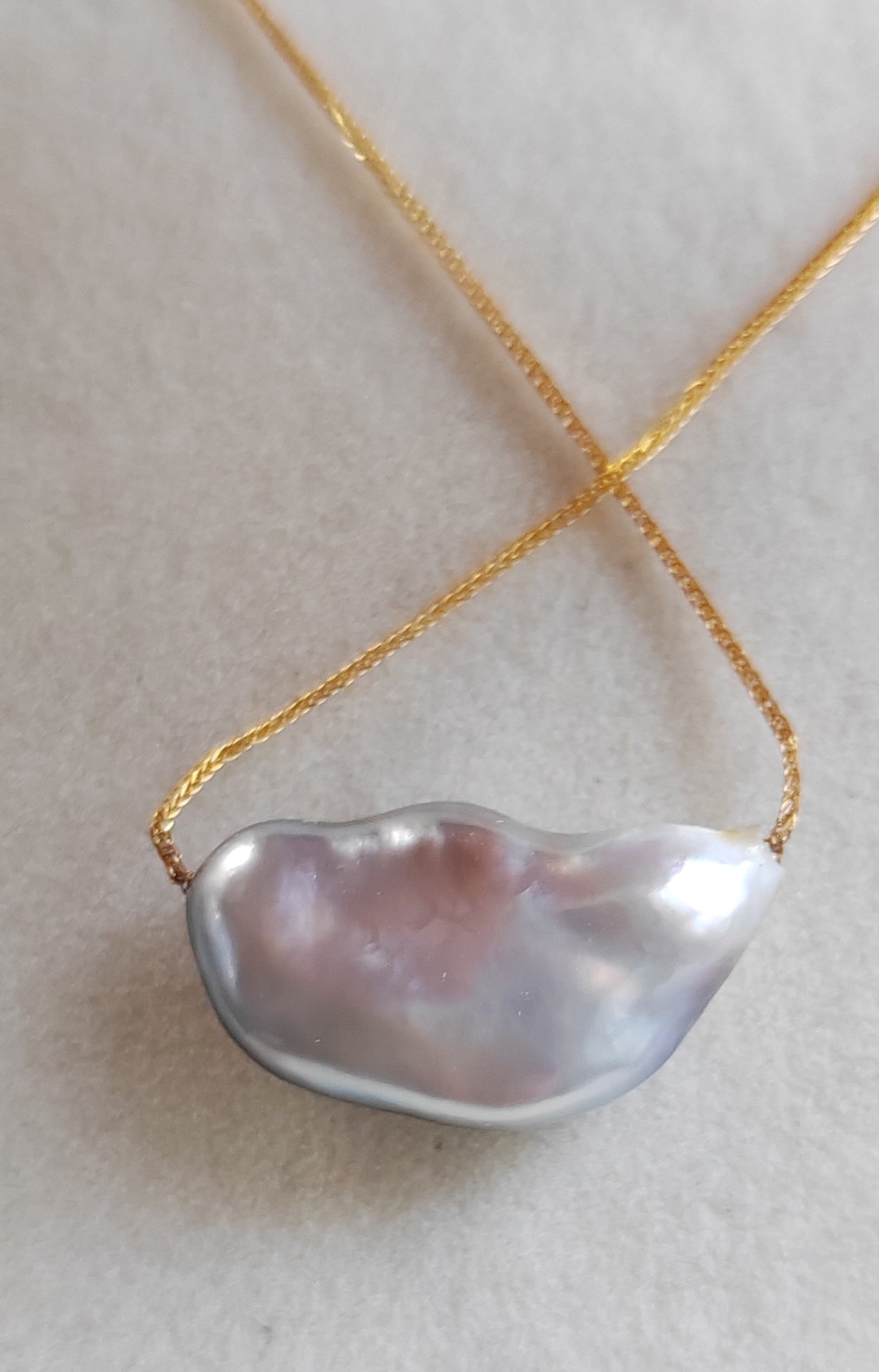 'Nuvole' 18k gold necklace genuine Keshi tahitian south sea pearl timeless elegance