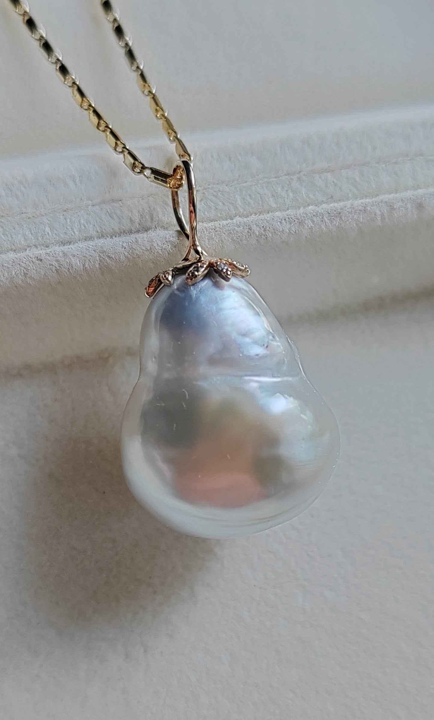 30.4ct Genuine Keshi south Sea pearl 14k gold pendant