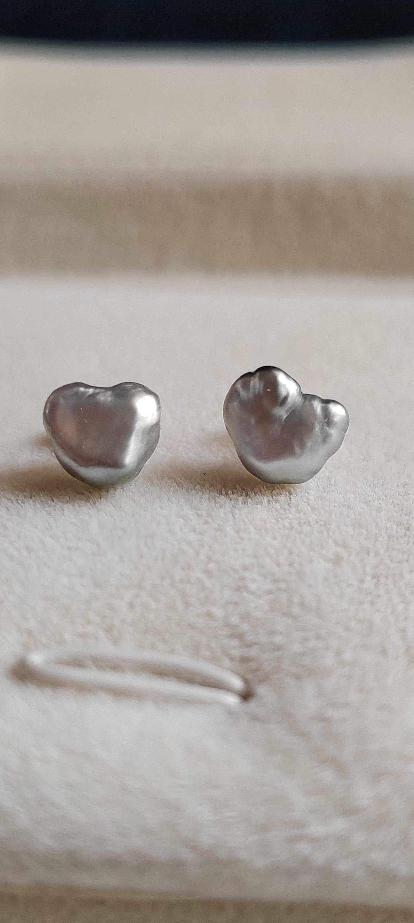 Genuine Keshi south Sea Pearls classic earrings studs 9k gold