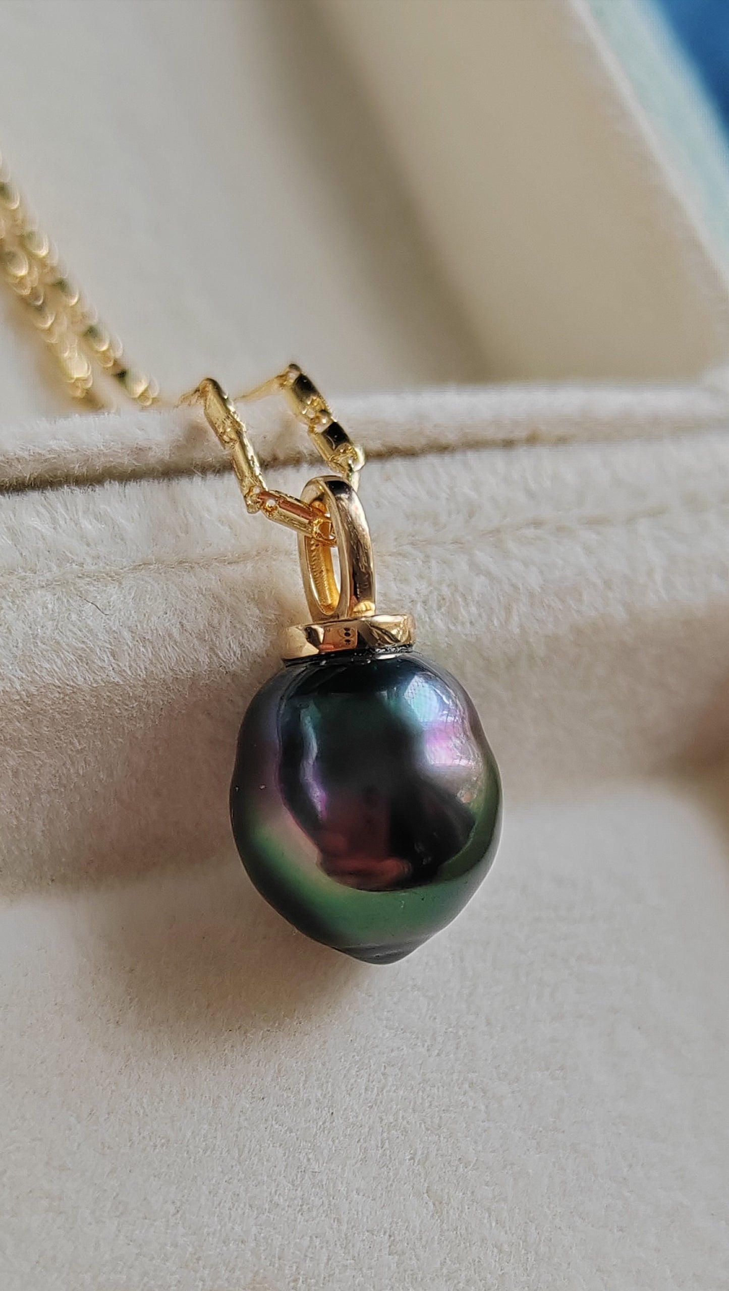 18k gold pendant genuine Mangareva tahitian south sea pearl 9.8x11.4mm