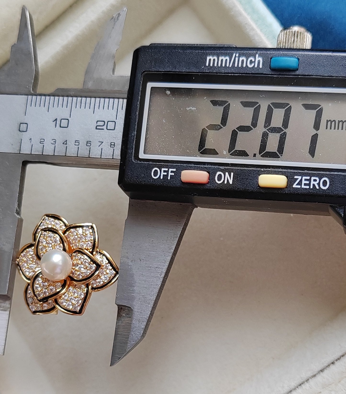 'Little Camellia' Brooch genuine freshwater pearl 6.3mm round