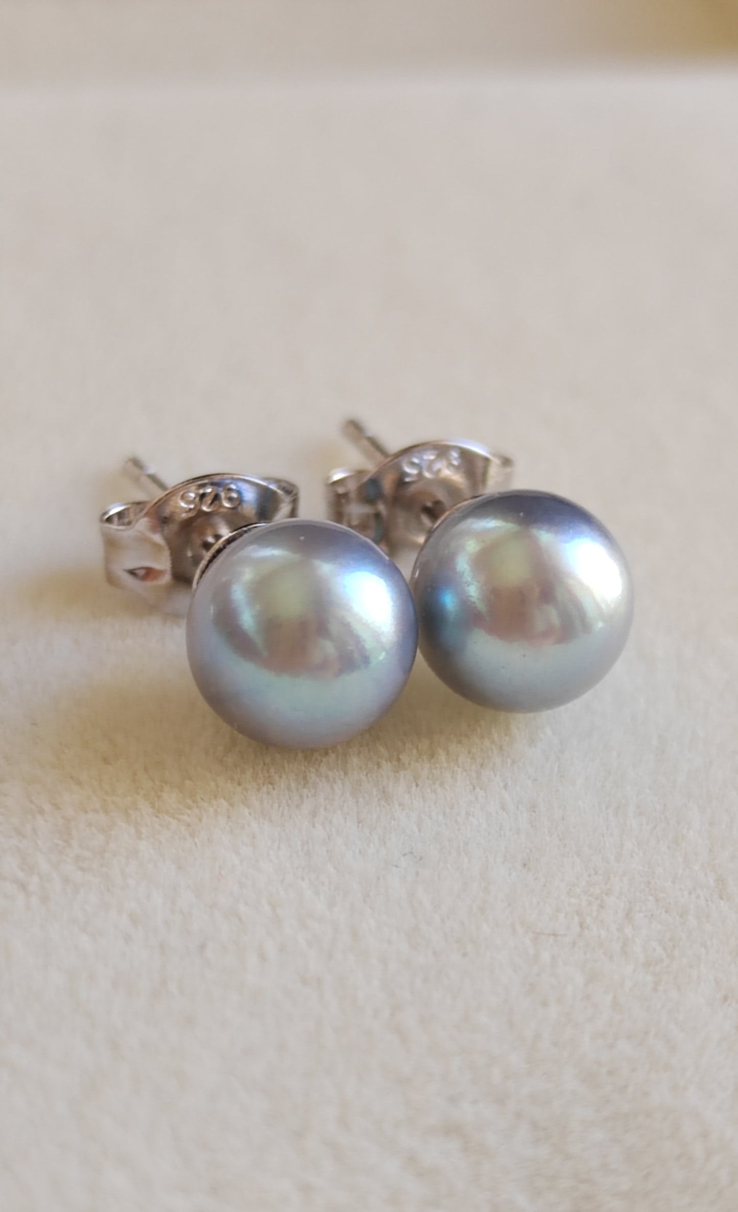 6-6.5mm Genuine silver Akoya pearls Essential earrings studs