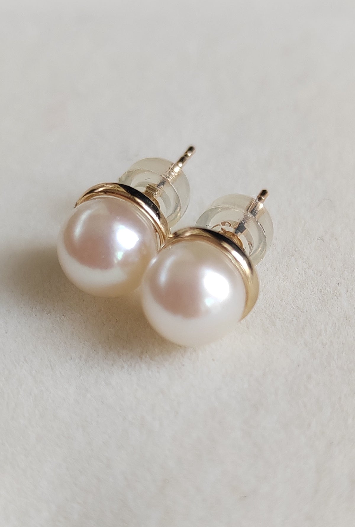 10k gold earrings genuine Japanese akoya pearls round 7mm