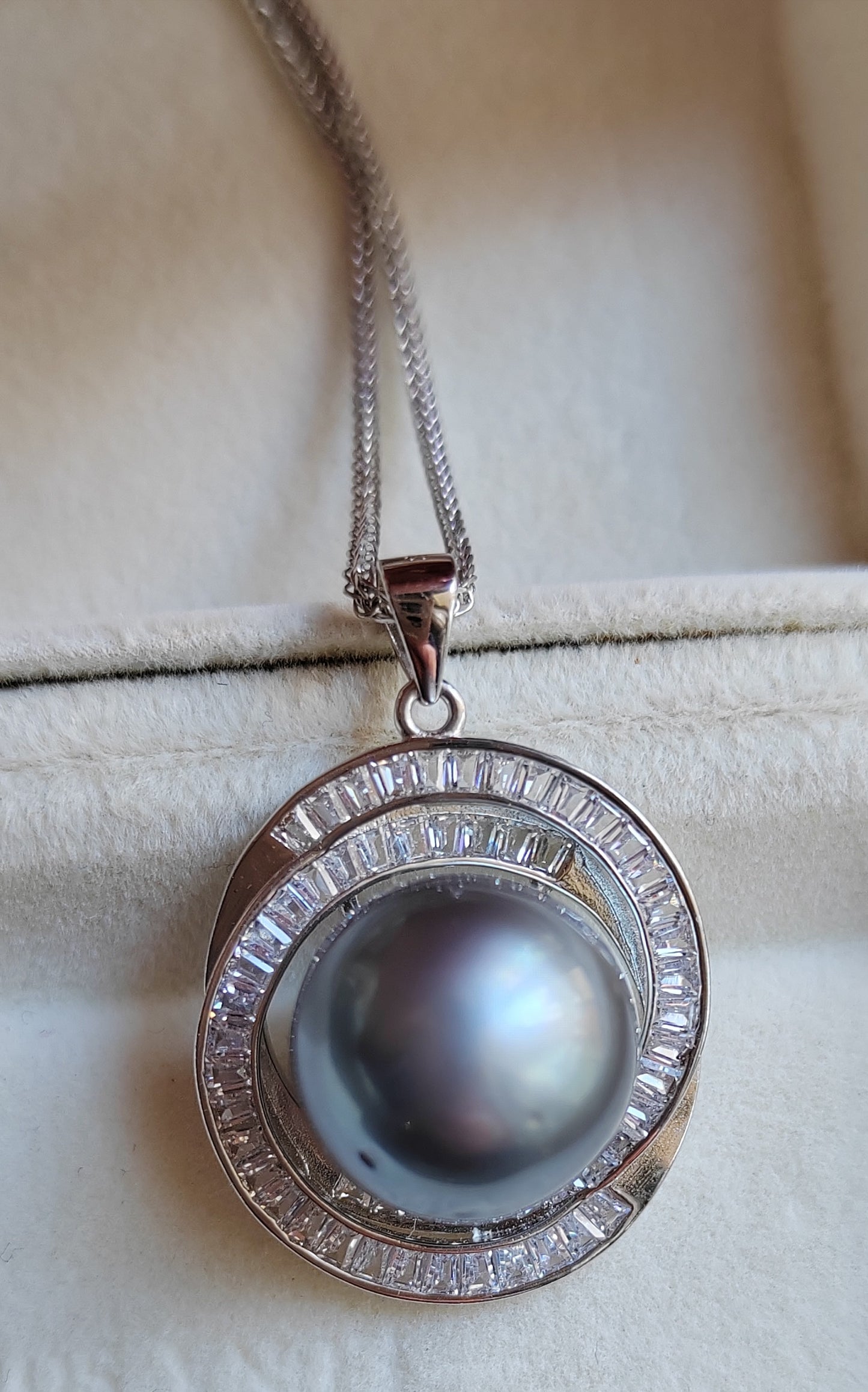 14.1mm Genuine tahitian sea pearl luxury necklace
