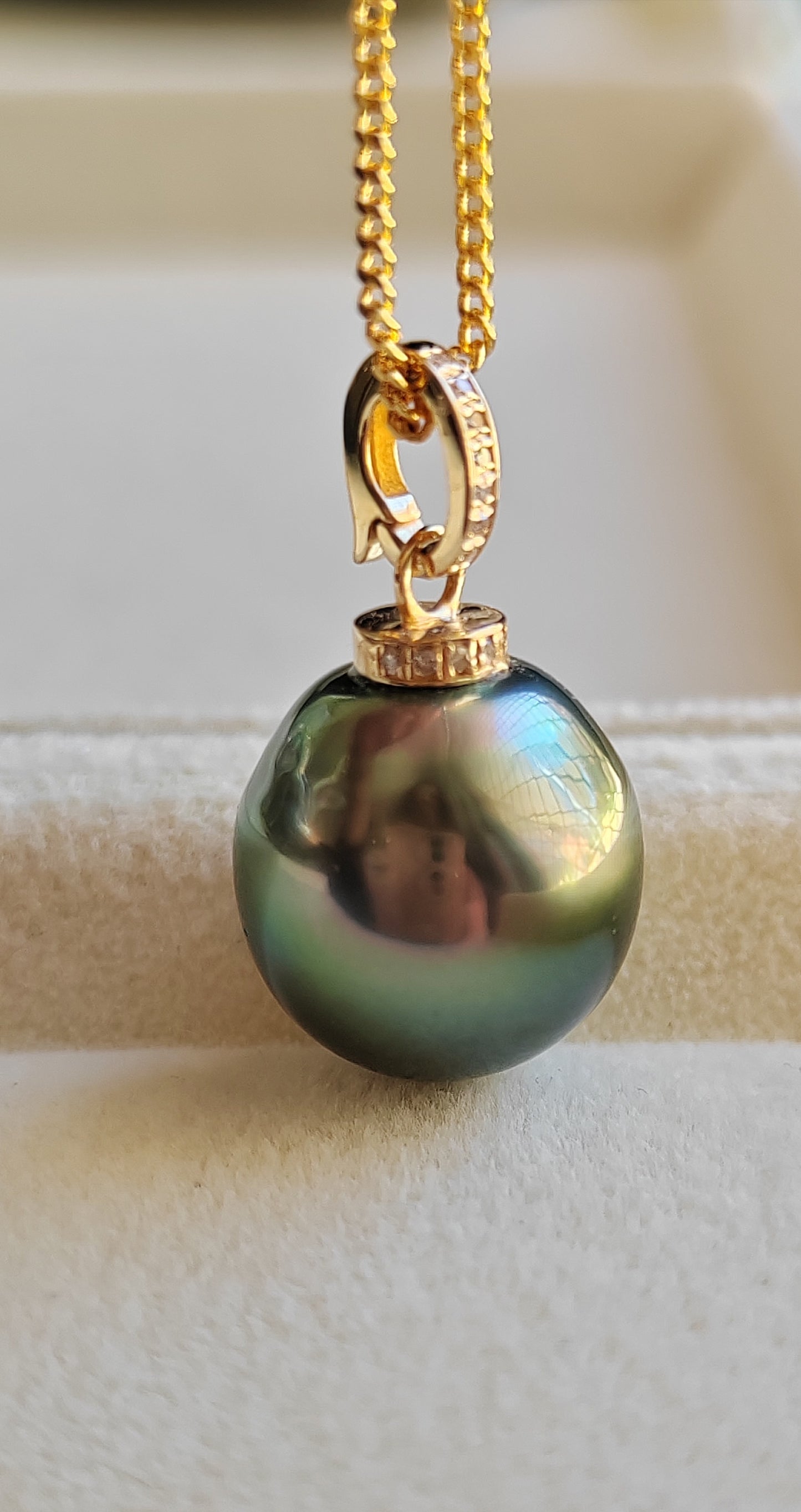 12.95x13.5mm Genuine Tahitian Mangareva pearl 18k gold diamond enhancer/ pendant