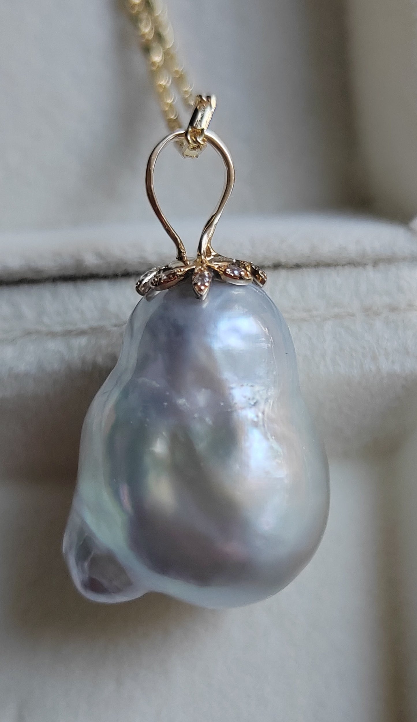 30.4ct Genuine Keshi south Sea pearl 14k gold pendant