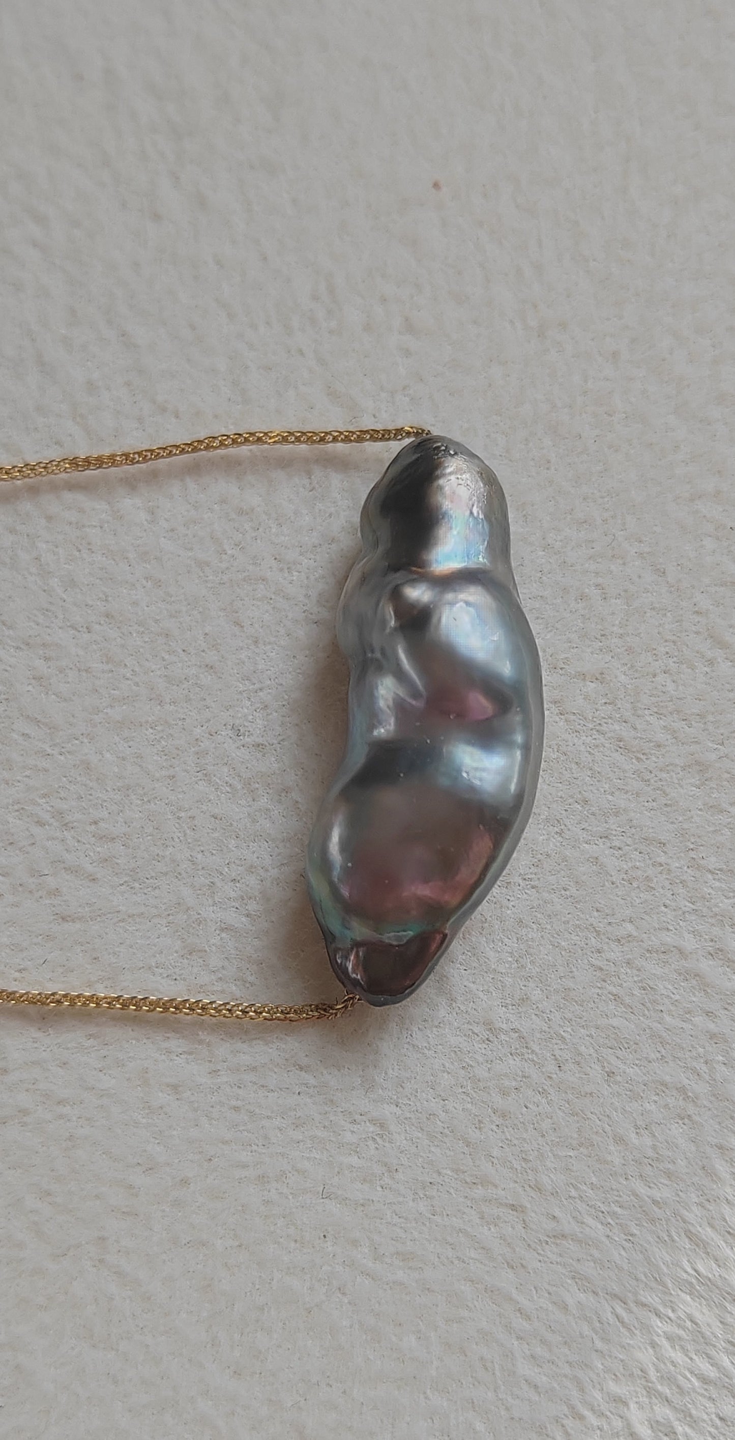 'Mermaid' 18k gold solitaire necklace Genuine Keshi Tahitian south sea pearl 9.6x25.3mm 'Wild'