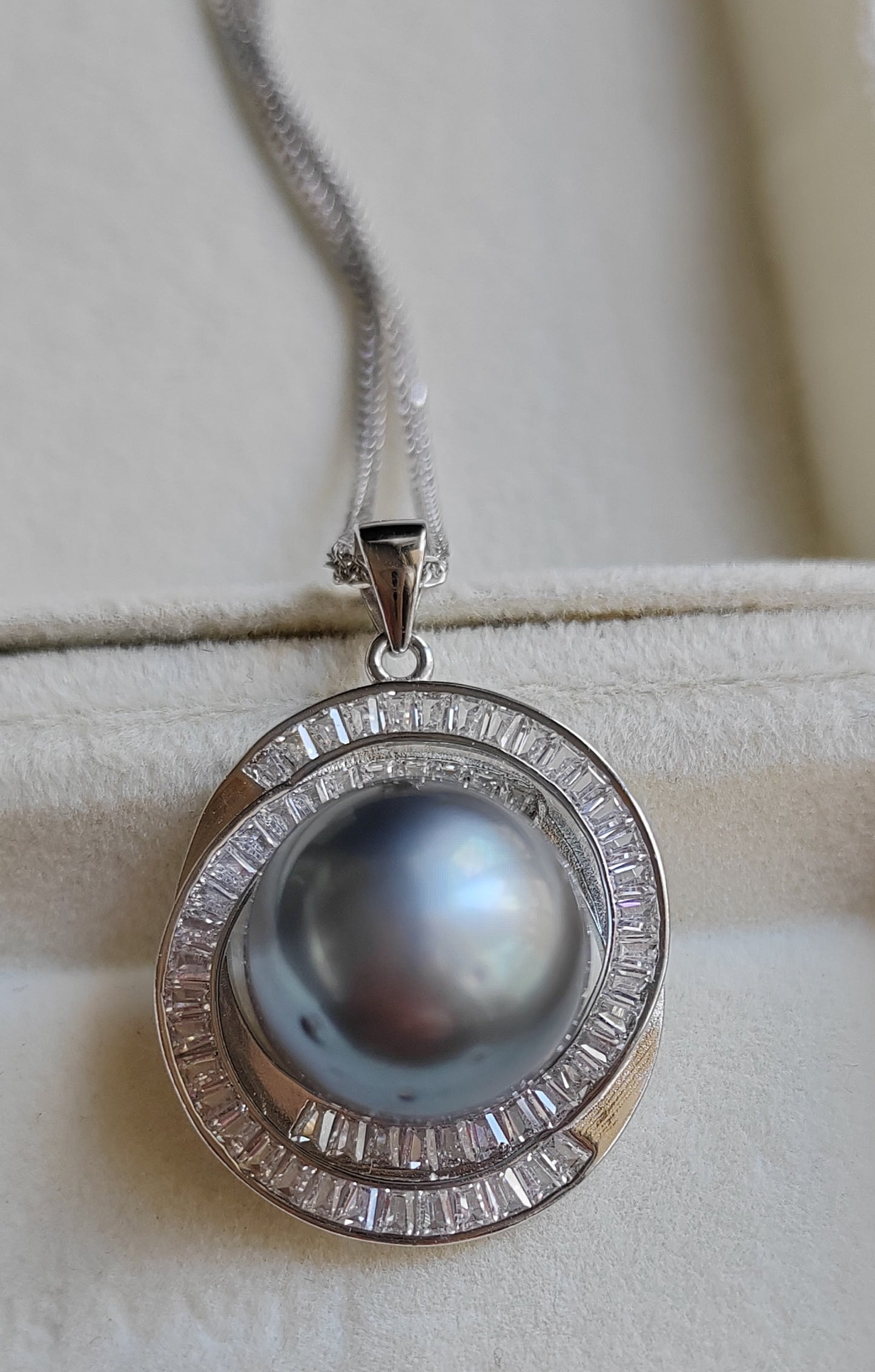 14.1mm Genuine tahitian sea pearl luxury necklace