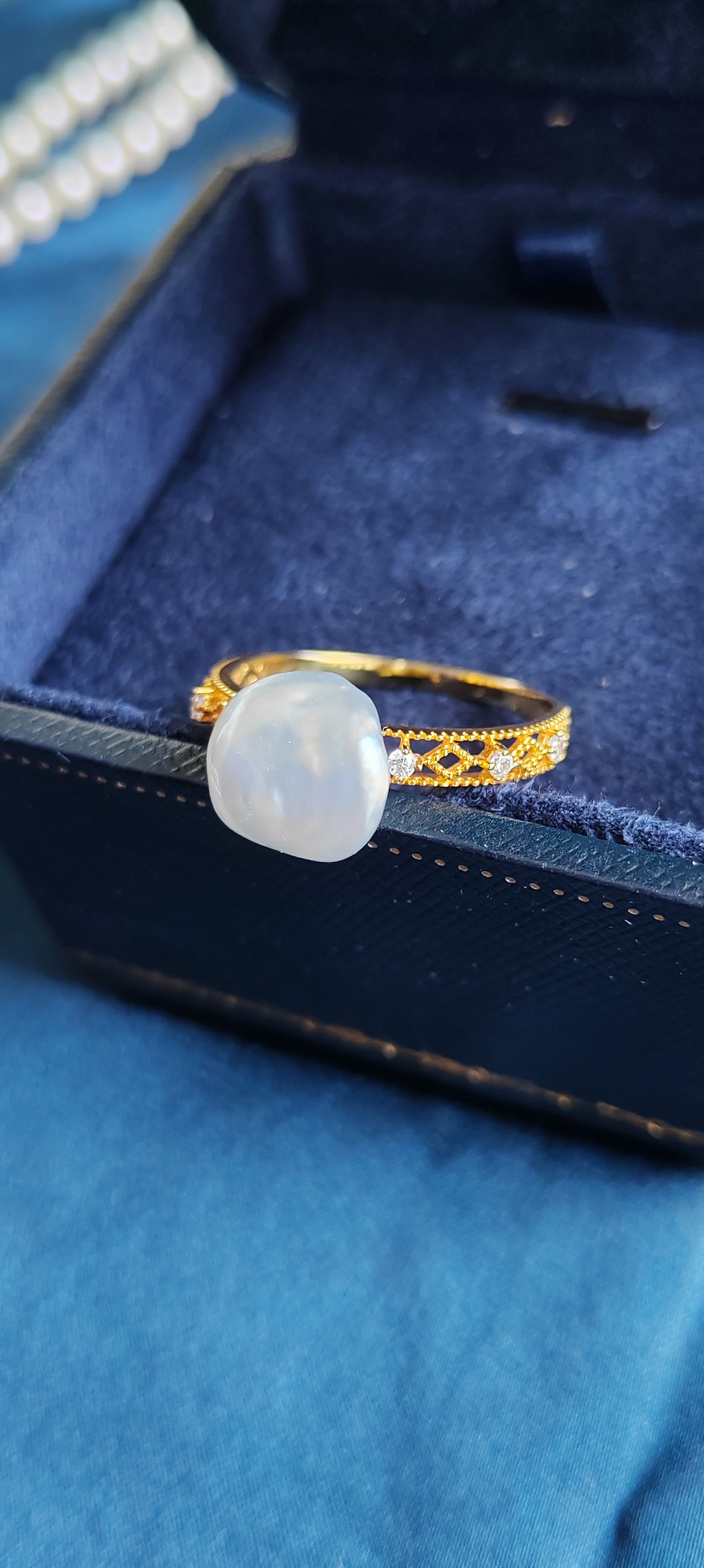'Wild' Genuine Australian south sea Keshi pearl 18k gold Balletcore ring