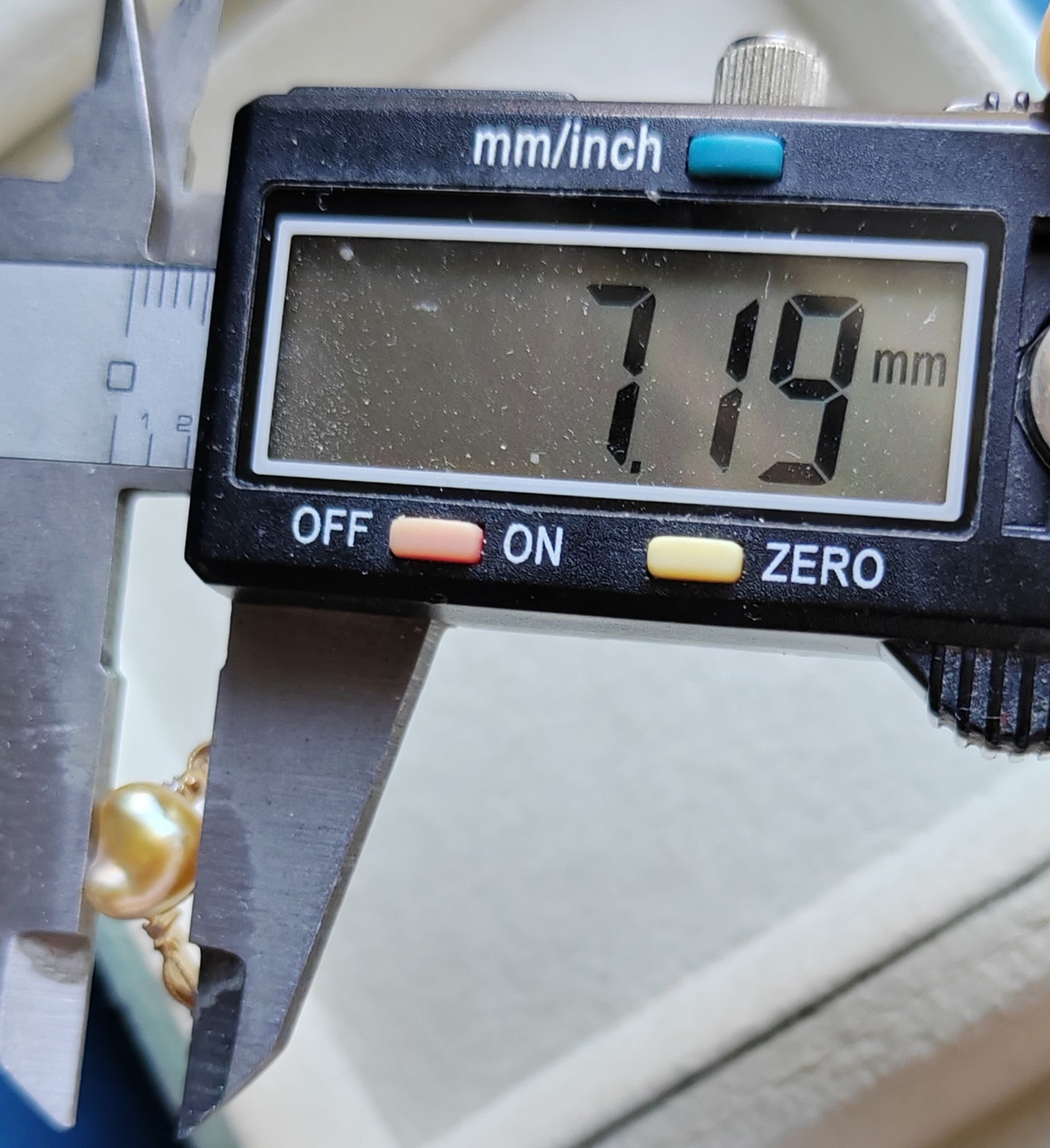 'A golden heart' 14k gold ring genuine golden south sea Keshi pearl 'Wild' 2.6ct