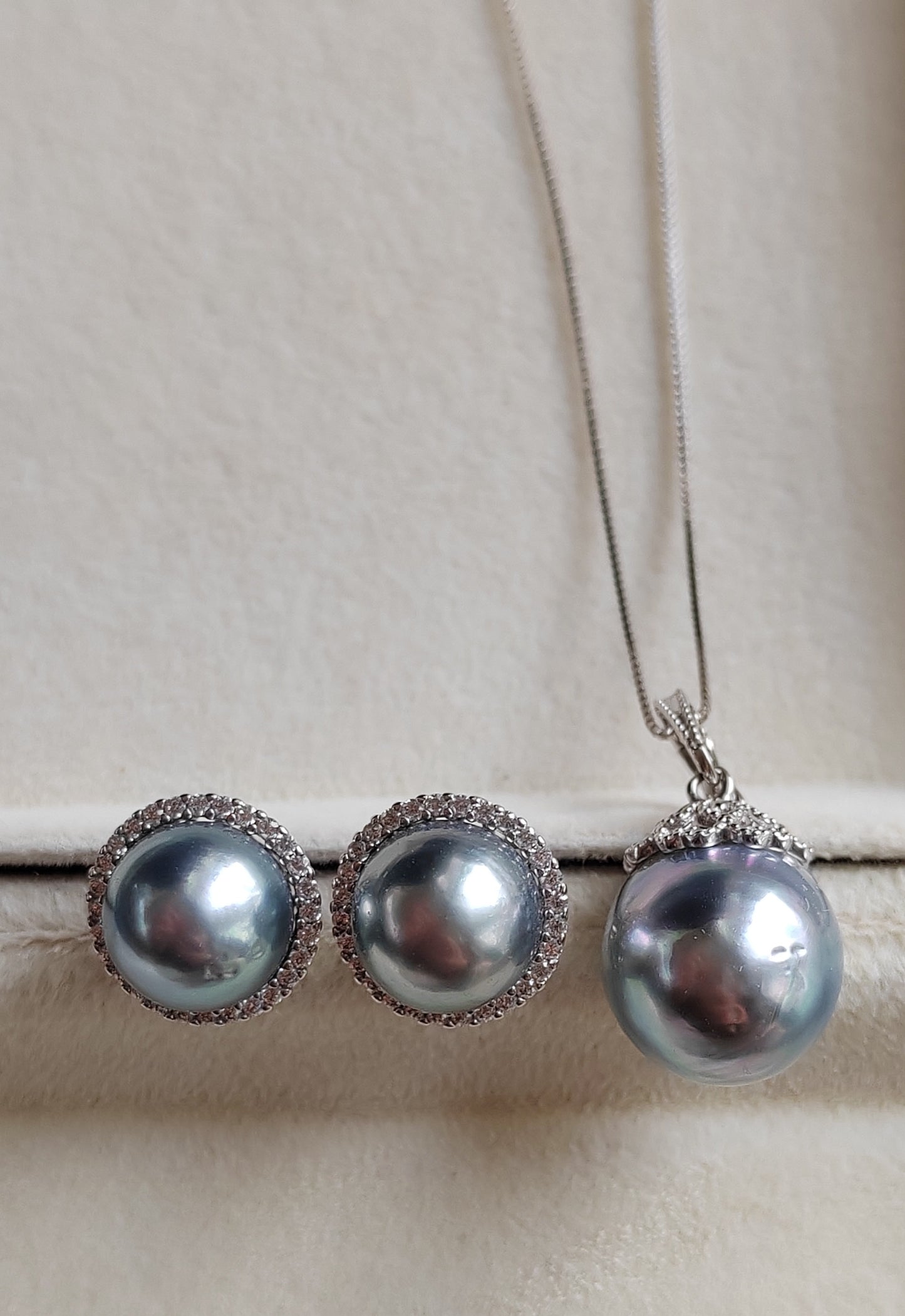 Classic Jewellry set Genuine tahitian sea pearls 10.3-13.1mm