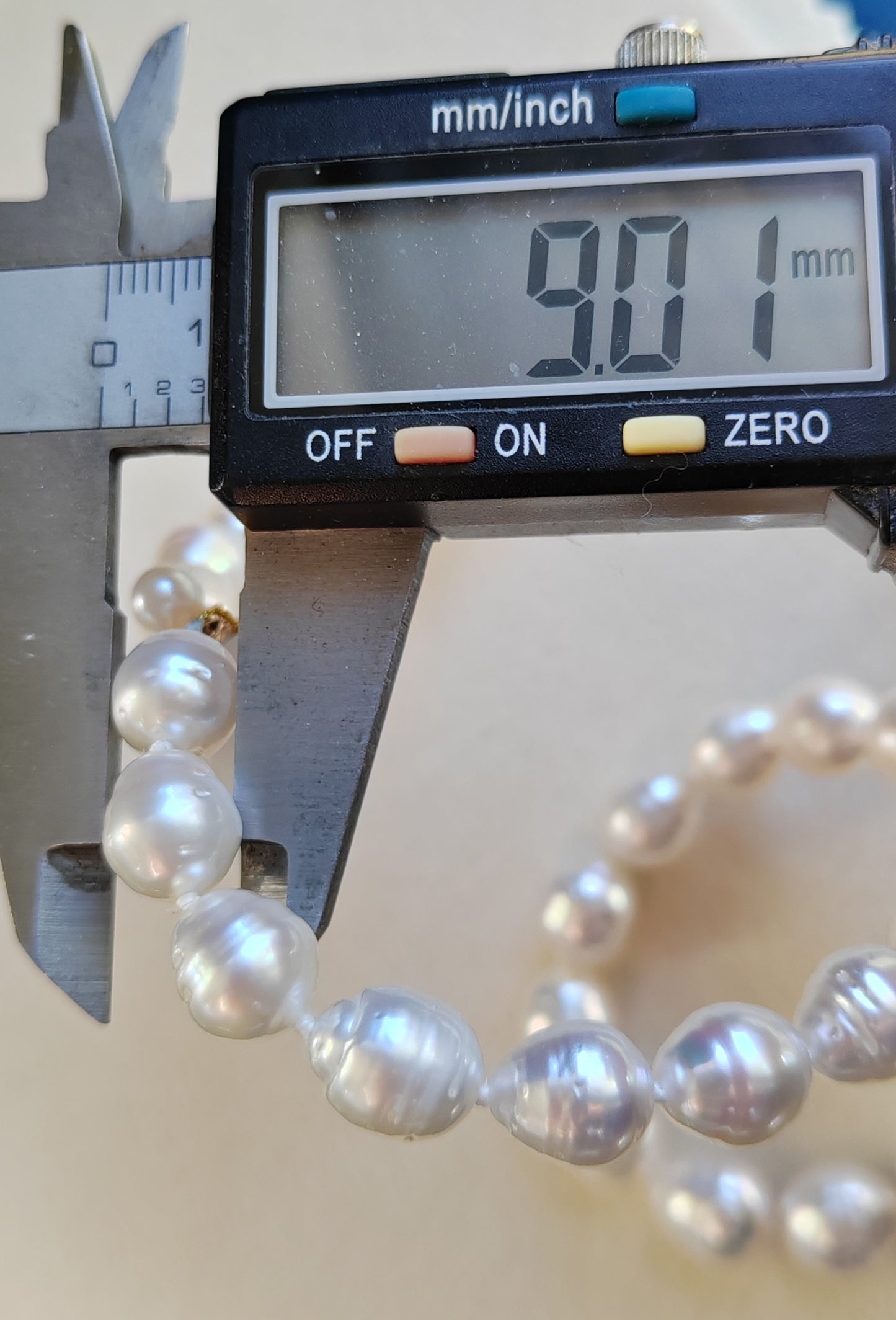 9-10.8mm Genuine Australian south sea white pearls 14k gold necklace